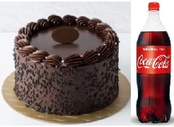 2-3 Kişilik Taze Çikolatalı Pasta Yanında 1 Litre Soğuk Kola